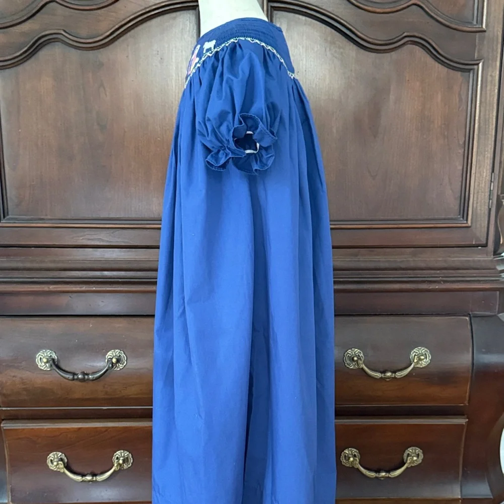 Tiaras & Frogs Nativity Smocked Bishop Dress Girls 6 Christmas Blue